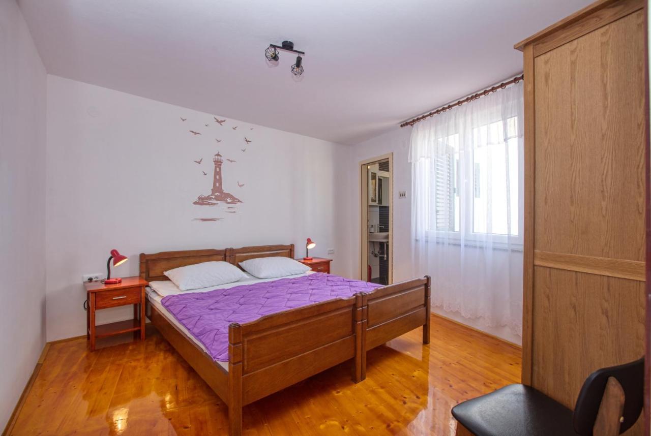 Family Friendly Seaside Apartments Brodarica, Sibenik - 4833 Brodarica  Zewnętrze zdjęcie