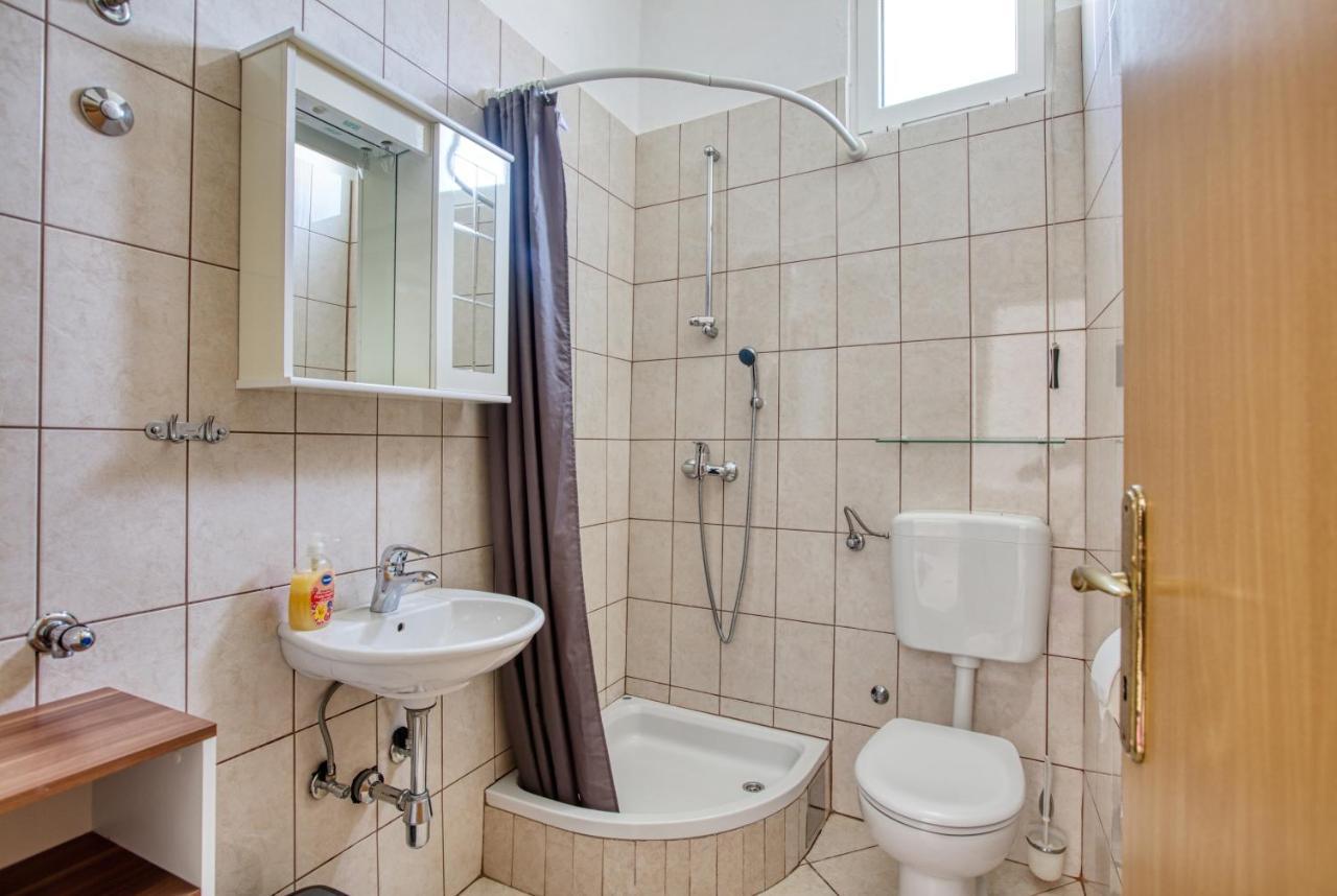 Family Friendly Seaside Apartments Brodarica, Sibenik - 4833 Brodarica  Zewnętrze zdjęcie