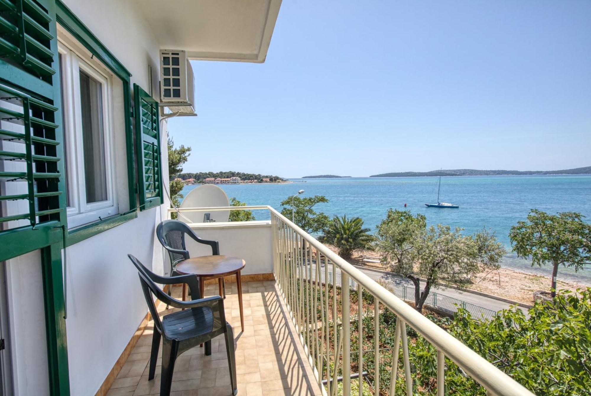 Family Friendly Seaside Apartments Brodarica, Sibenik - 4833 Brodarica  Zewnętrze zdjęcie