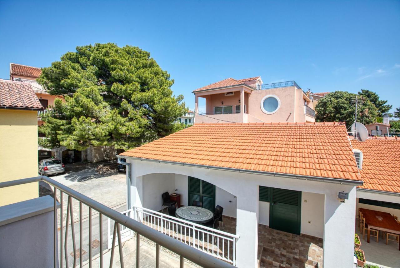 Family Friendly Seaside Apartments Brodarica, Sibenik - 4833 Brodarica  Zewnętrze zdjęcie