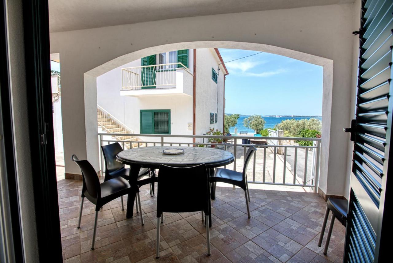 Family Friendly Seaside Apartments Brodarica, Sibenik - 4833 Brodarica  Zewnętrze zdjęcie