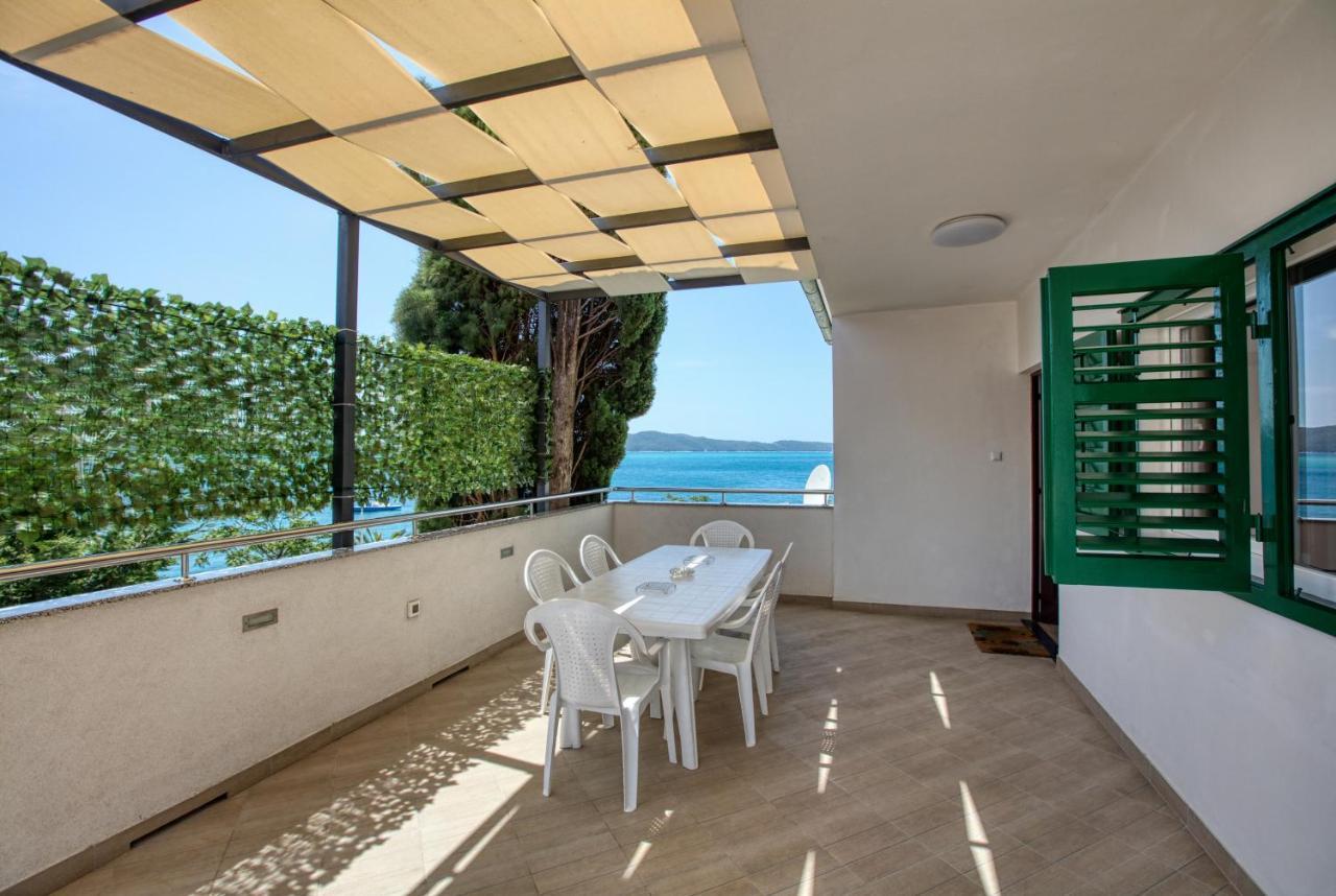 Family Friendly Seaside Apartments Brodarica, Sibenik - 4833 Brodarica  Zewnętrze zdjęcie