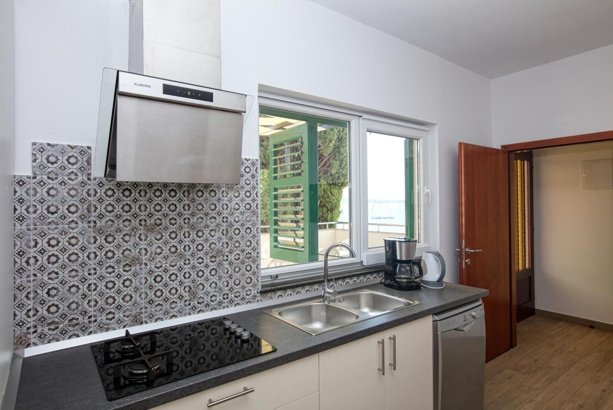 Family Friendly Seaside Apartments Brodarica, Sibenik - 4833 Brodarica  Pokój zdjęcie